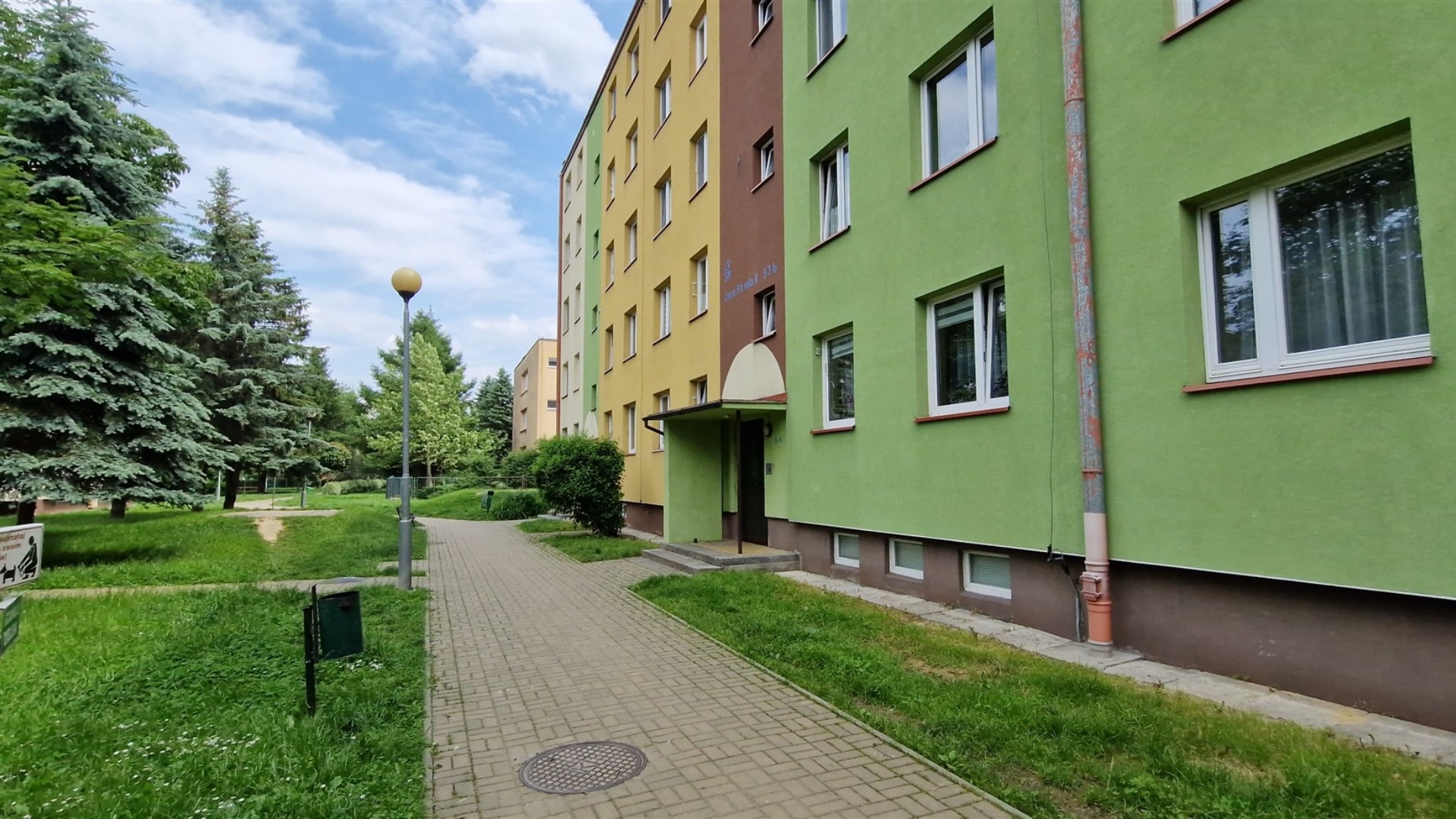 Mieszkanie na sprzedaż 3 pokoje i duży balkon