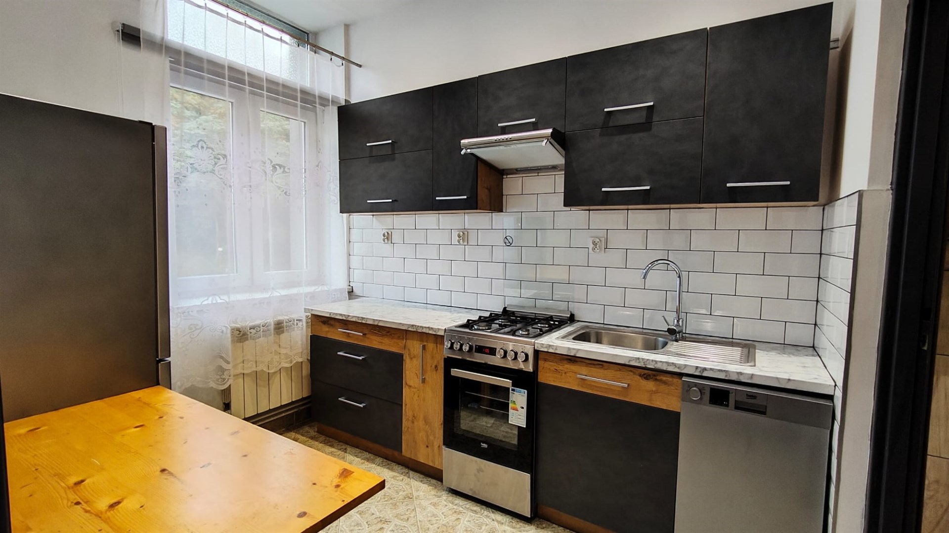 Kawalerka do wynajęcia - Sanok centrum 