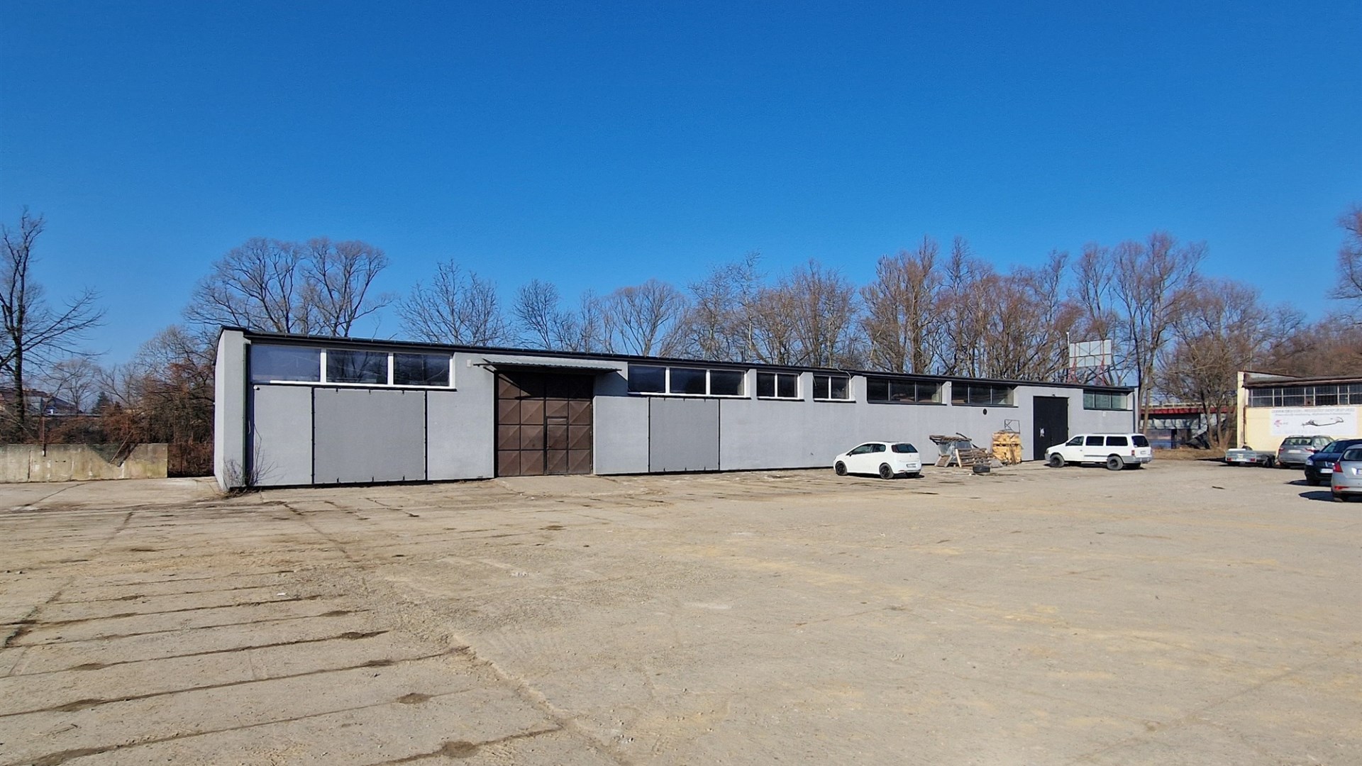 Hala magazynowo - produkcyjna przy DK28, Sanok