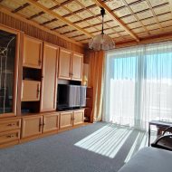 Ciekawy dom w super lokalizacji. 