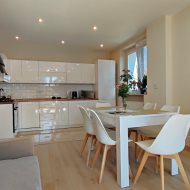 Ciekawy dom w super lokalizacji. 