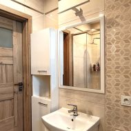 Ciekawy dom w super lokalizacji. 