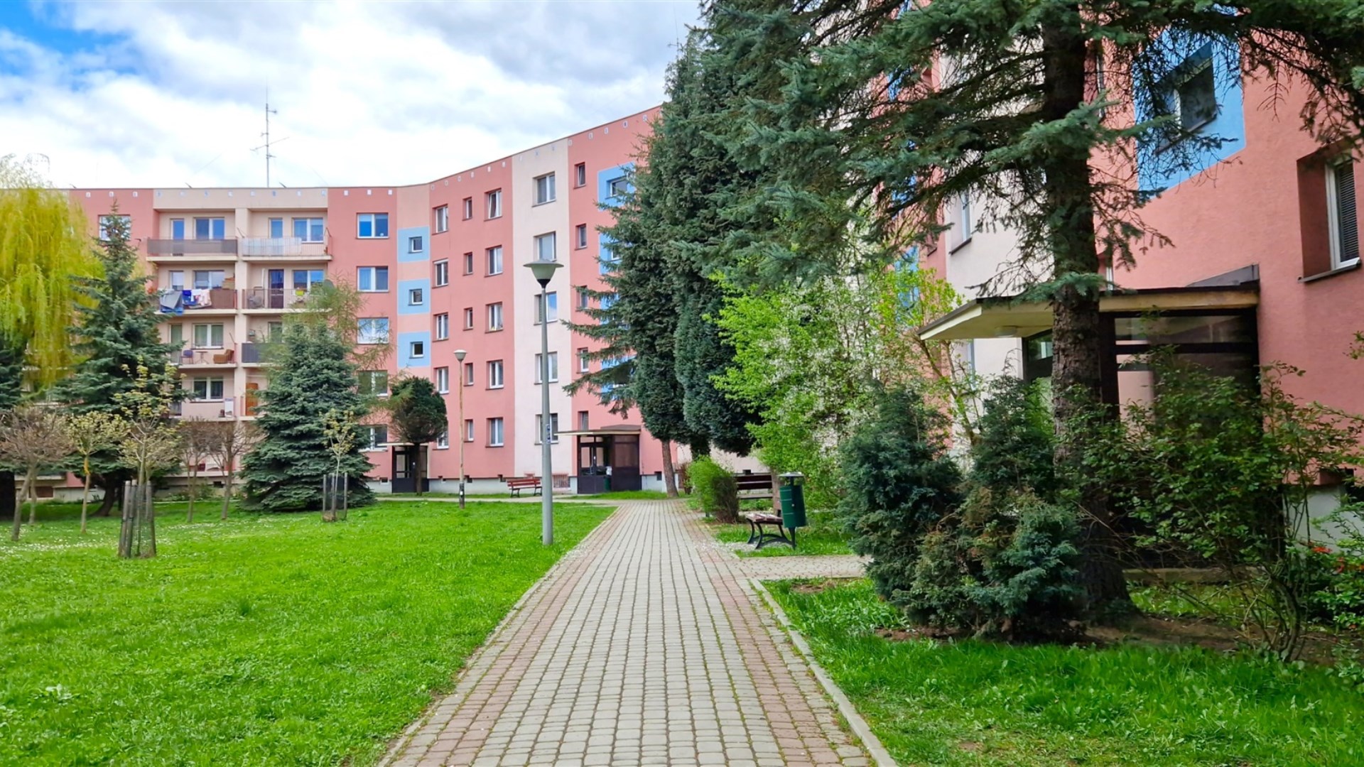 Mieszkanie 47,5 m2, parter Batorego, Krosno